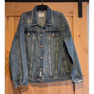 Old Navy Boyfriend Style Women’s Size XL Denim Distressed Trucker Jacket
